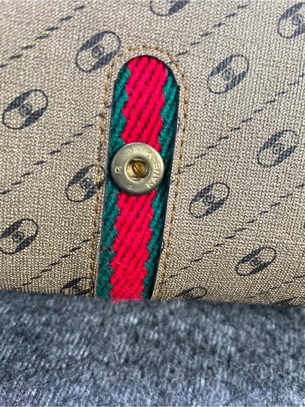 Vintage Gucci Accessory Collection Women's Brown Monogrammed Wallet - Picture 10 of 16